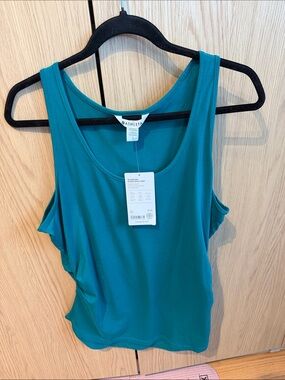 Athleta Outbound Scoop  Neck Tank ( Ionic Anti-Odor)